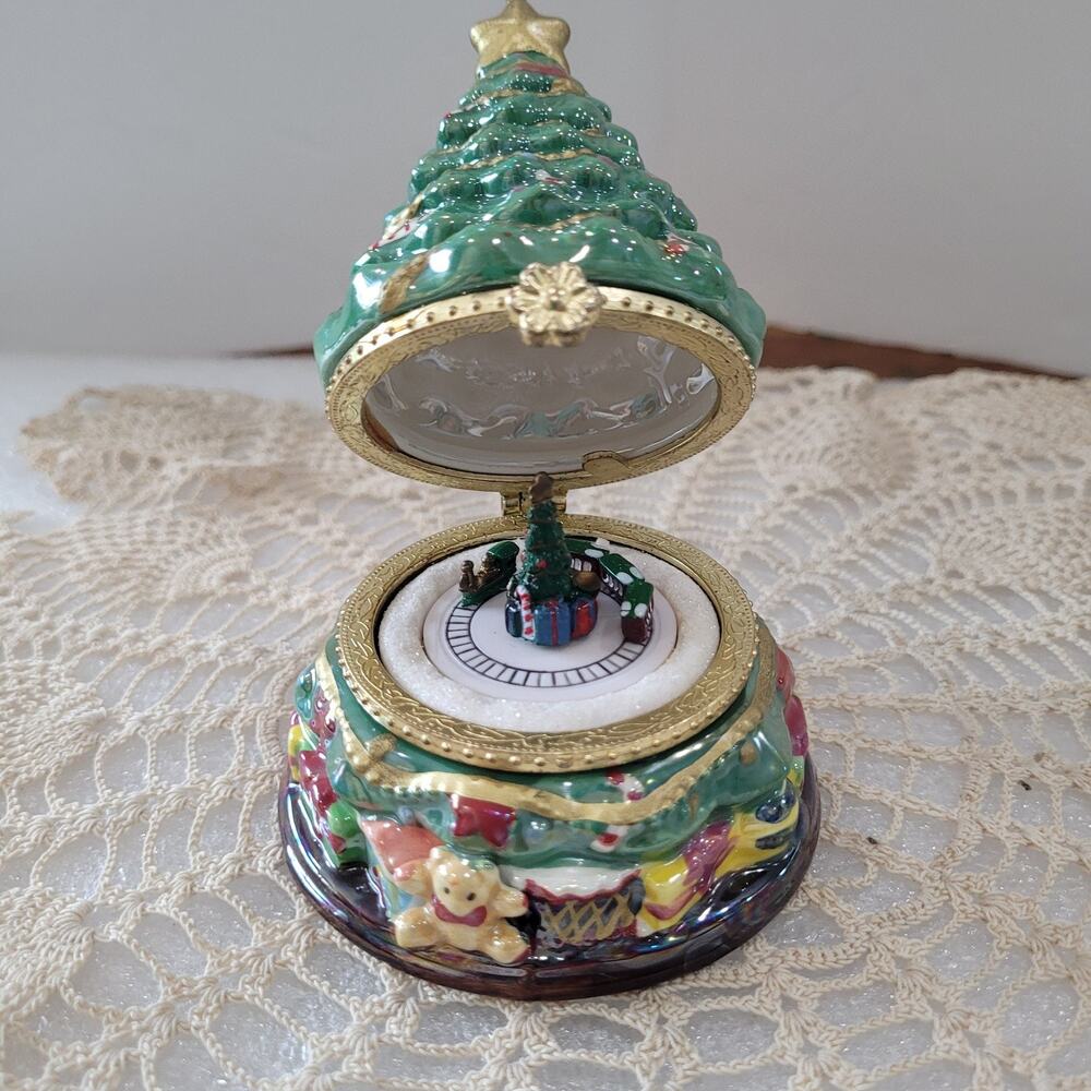 Vintage Mr Christmas MUSICAL TRINKET MUSIC BOX Moving Train Xmas Tree